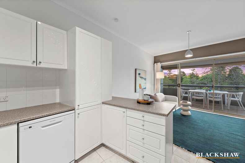 D6/2 Currie Crescent Griffith D6/2 Currie Crescent Griffith