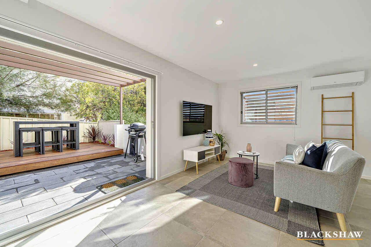 2/78 Derrima Road Crestwood