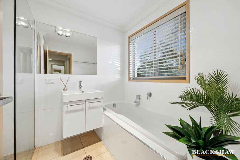 7 Jacaranda Drive Jerrabomberra