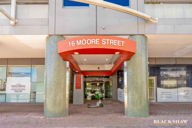 309/16 Moore Street City