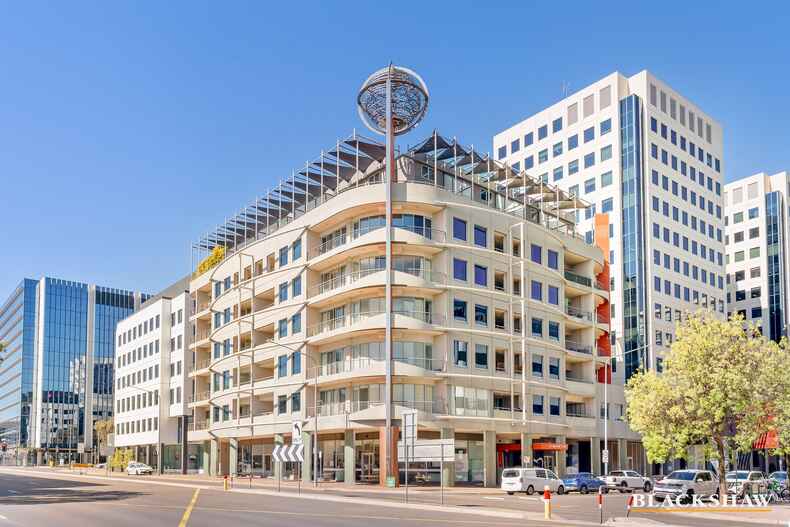 309/16 Moore Street City