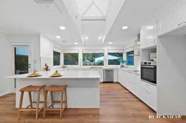 8 Ewart Street Yarralumla
