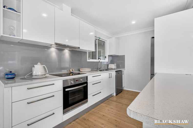 8 Merinda Street Malua Bay