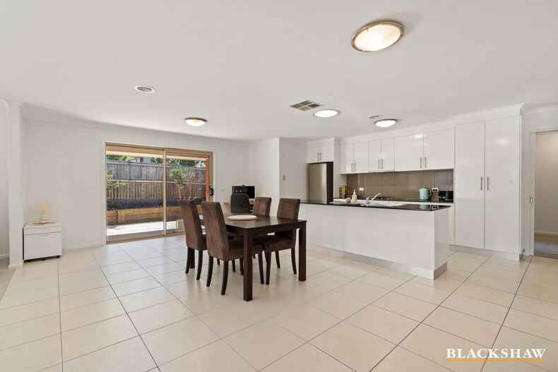 2/12 Seddon Place Flynn 2/12 Seddon Place Flynn