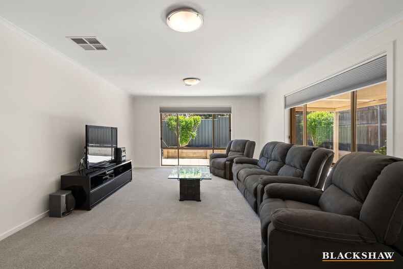 2/12 Seddon Place Flynn 2/12 Seddon Place Flynn