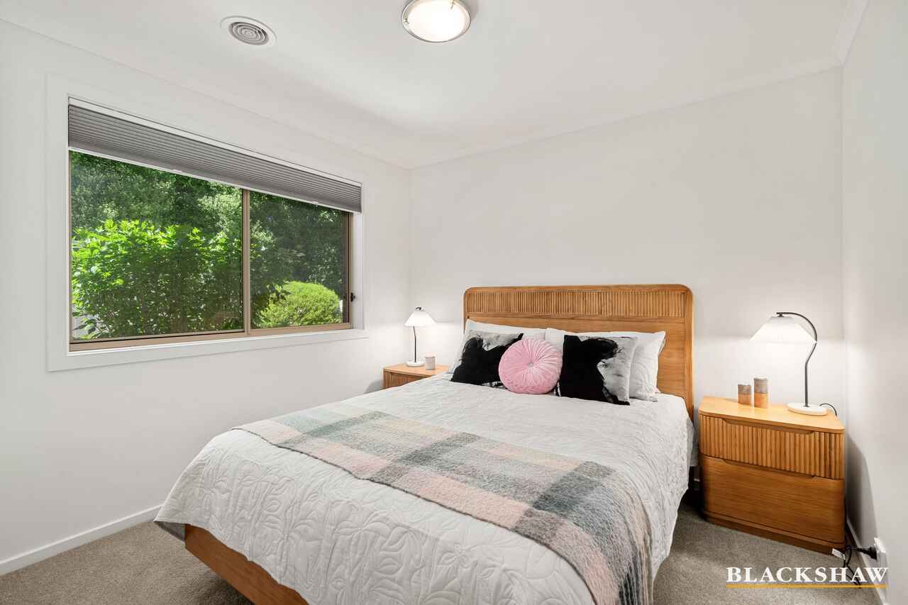 2/12 Seddon Place Flynn