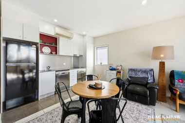 3C/17 Uriarra Road Queanbeyan