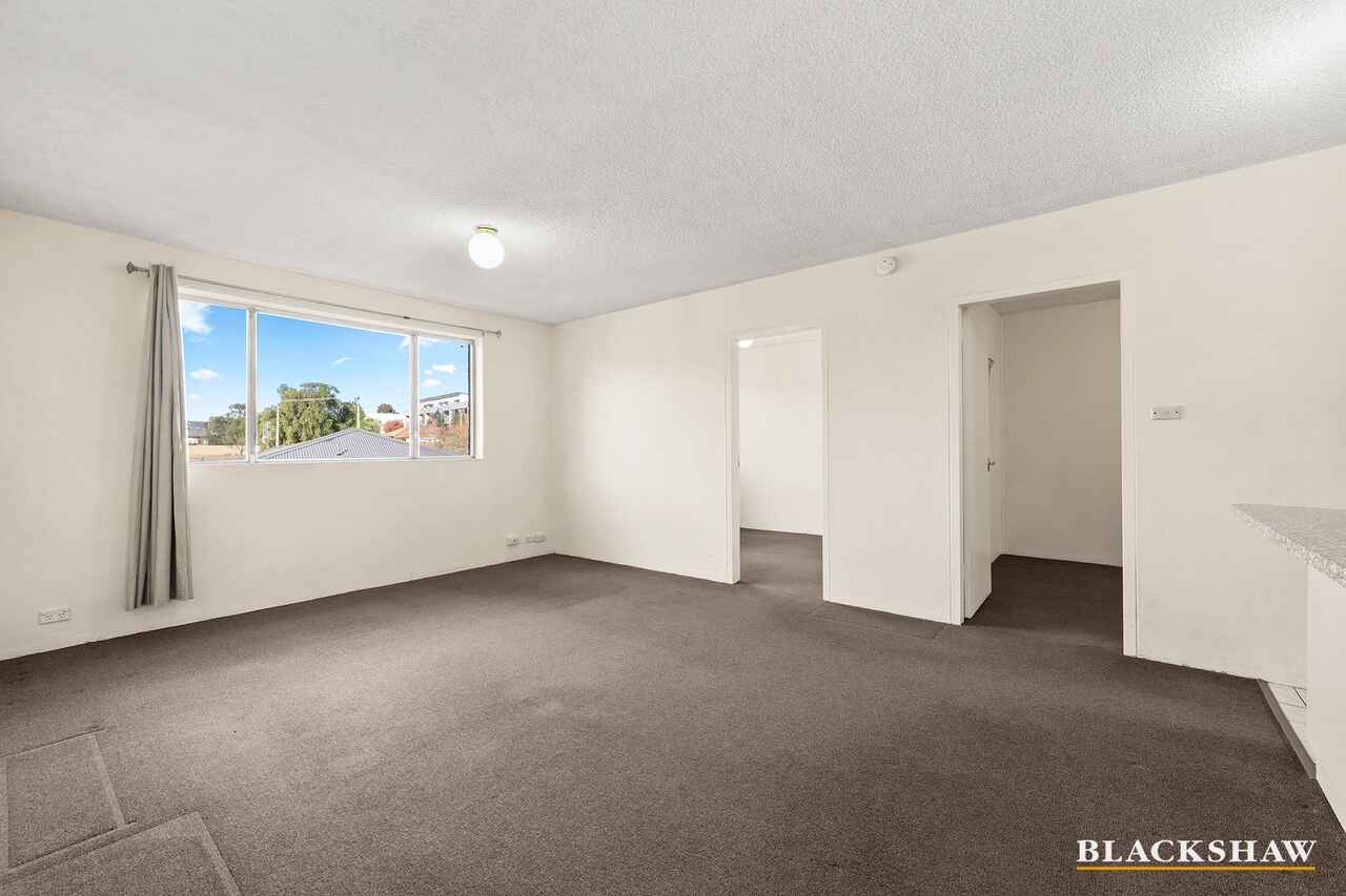 2/67 Derrima Road Queanbeyan