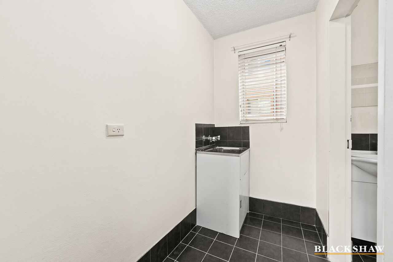 2/67 Derrima Road Queanbeyan