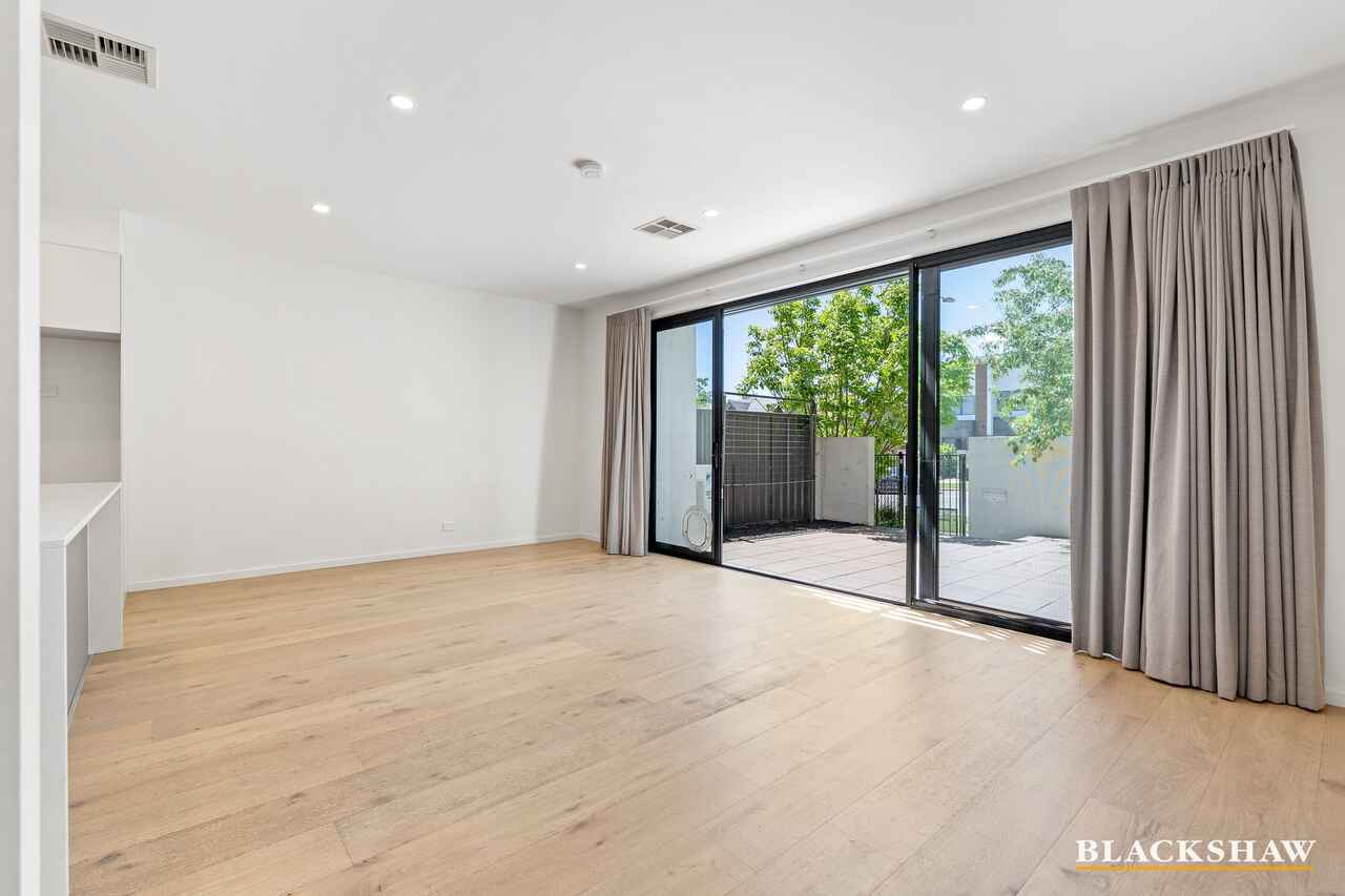 36 Bernard Heinze Avenue Moncrieff