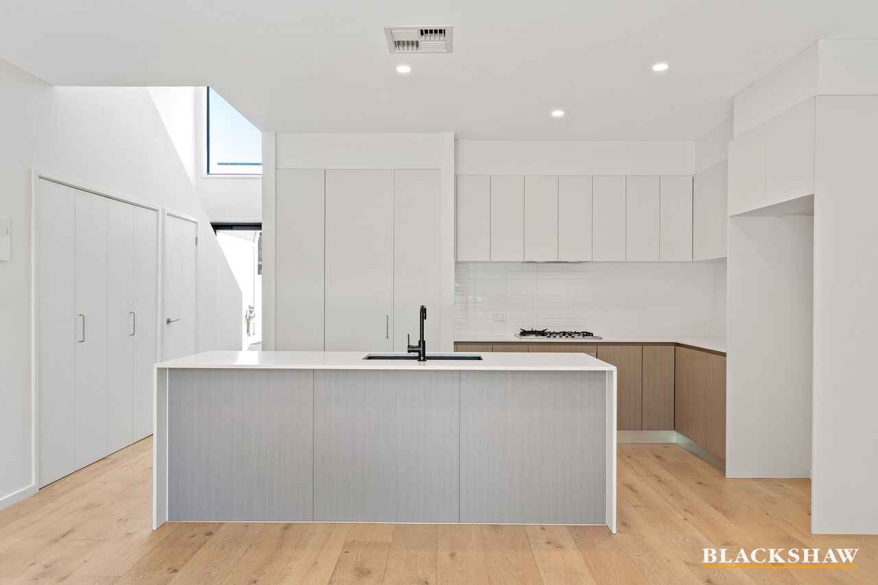 36 Bernard Heinze Avenue Moncrieff