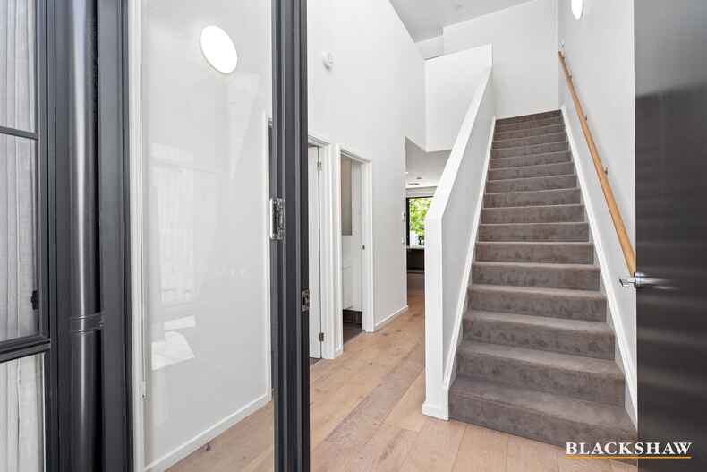 36 Bernard Heinze Avenue Moncrieff 36 Bernard Heinze Avenue Moncrieff