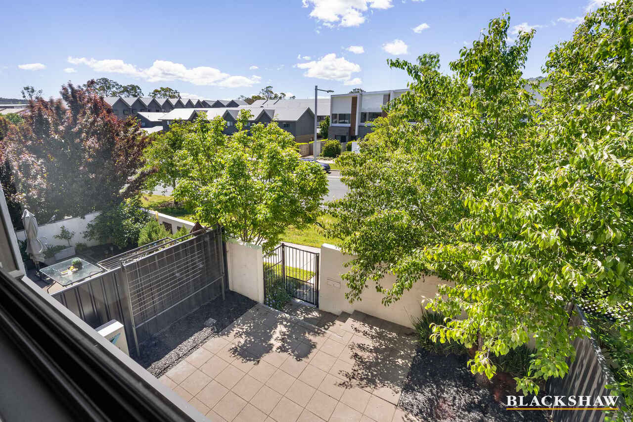 36 Bernard Heinze Avenue Moncrieff