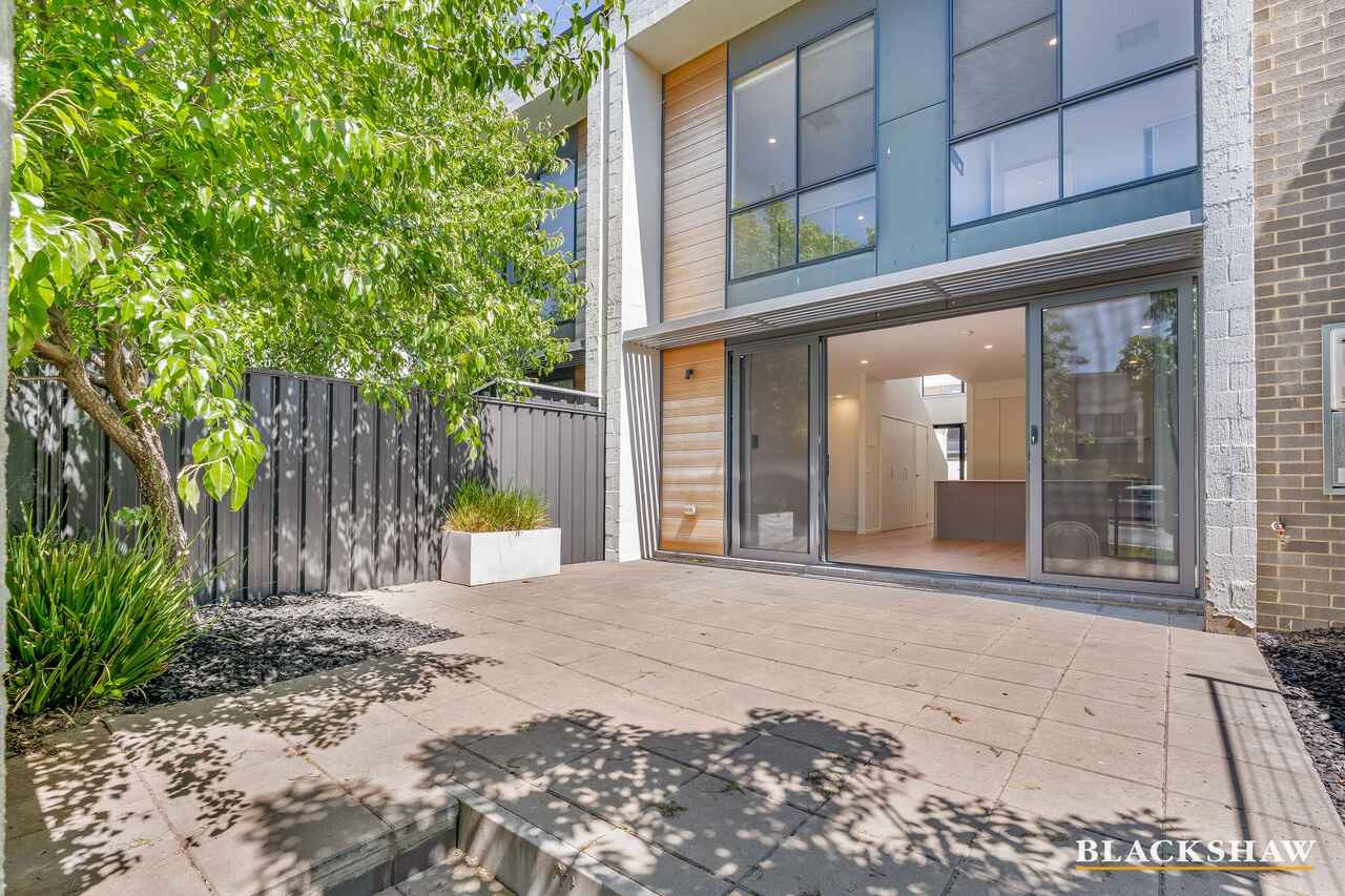 36 Bernard Heinze Avenue Moncrieff