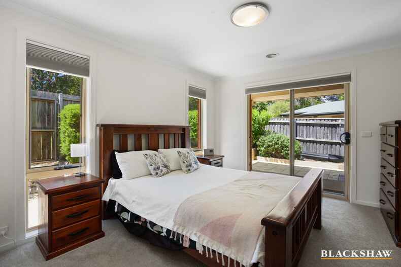 2/12 Seddon Place Flynn