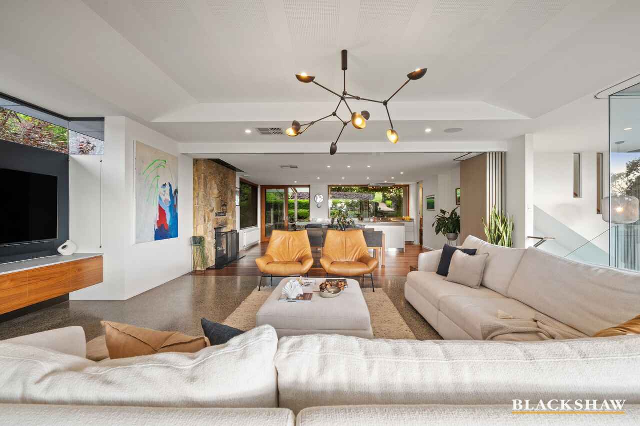 8 Flanagan Street Garran