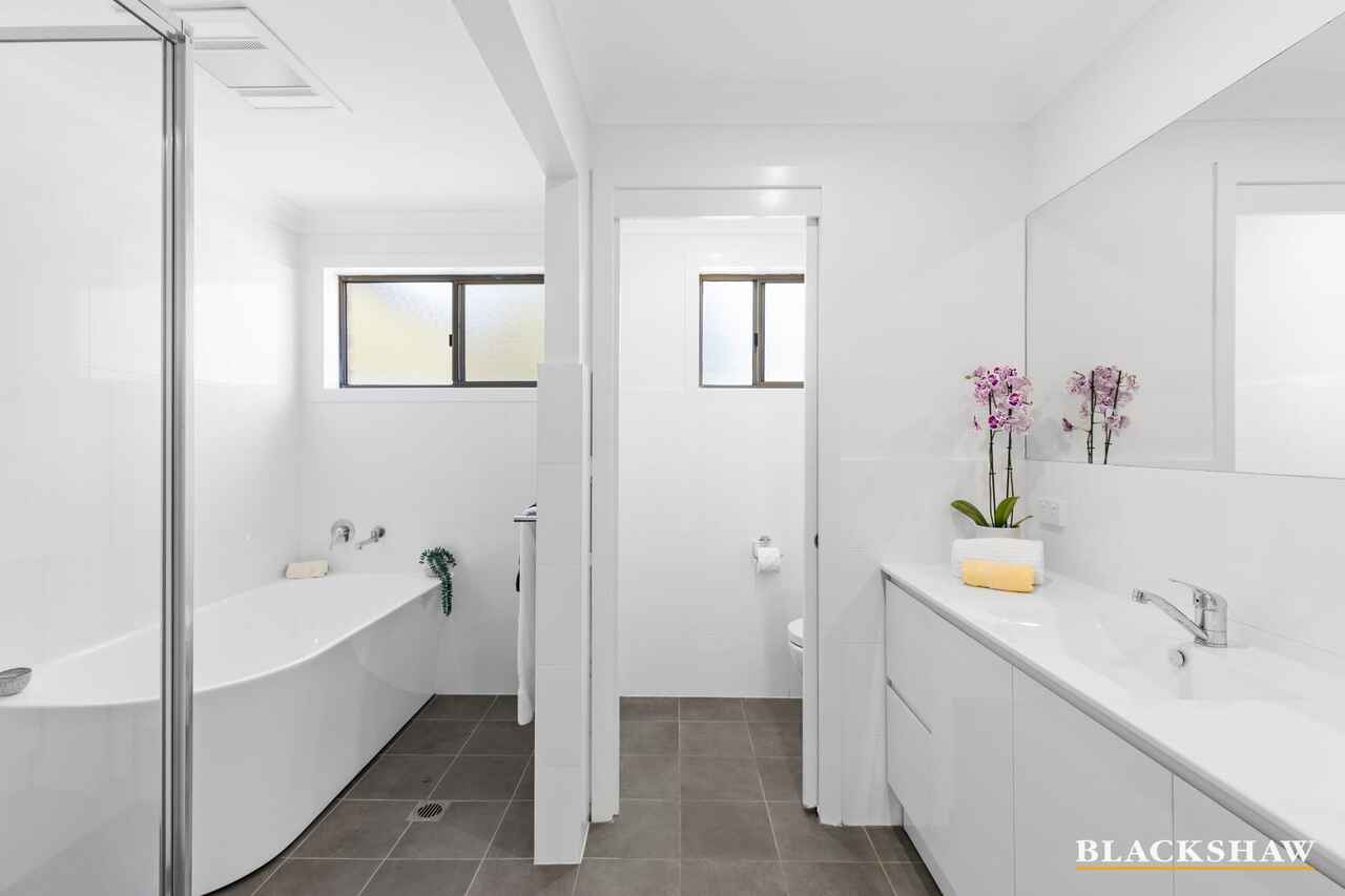 7 Thomas Mitchell Crescent Sunshine Bay