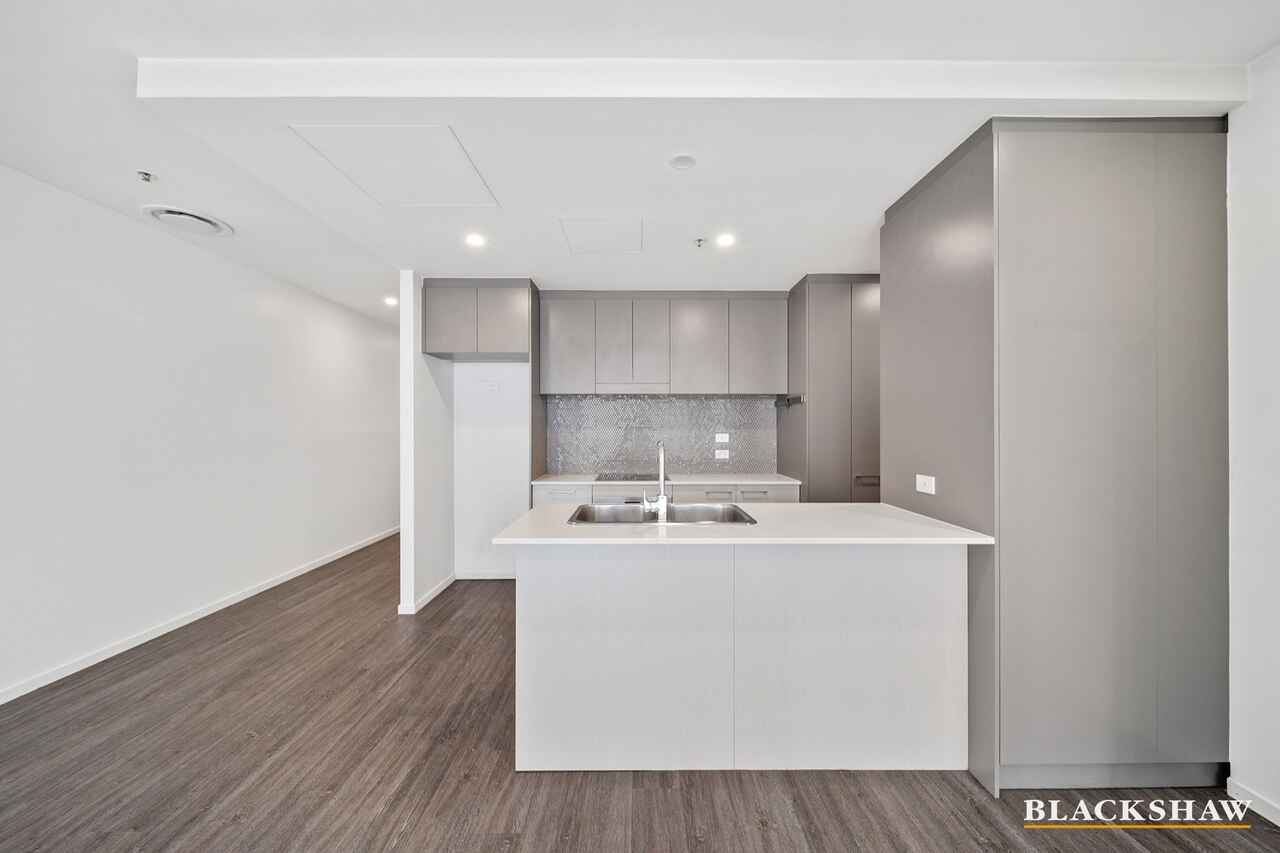 184/7 Irving Street Phillip