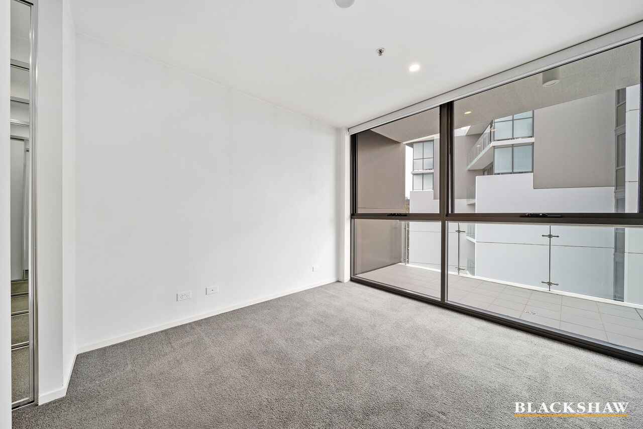 184/7 Irving Street Phillip