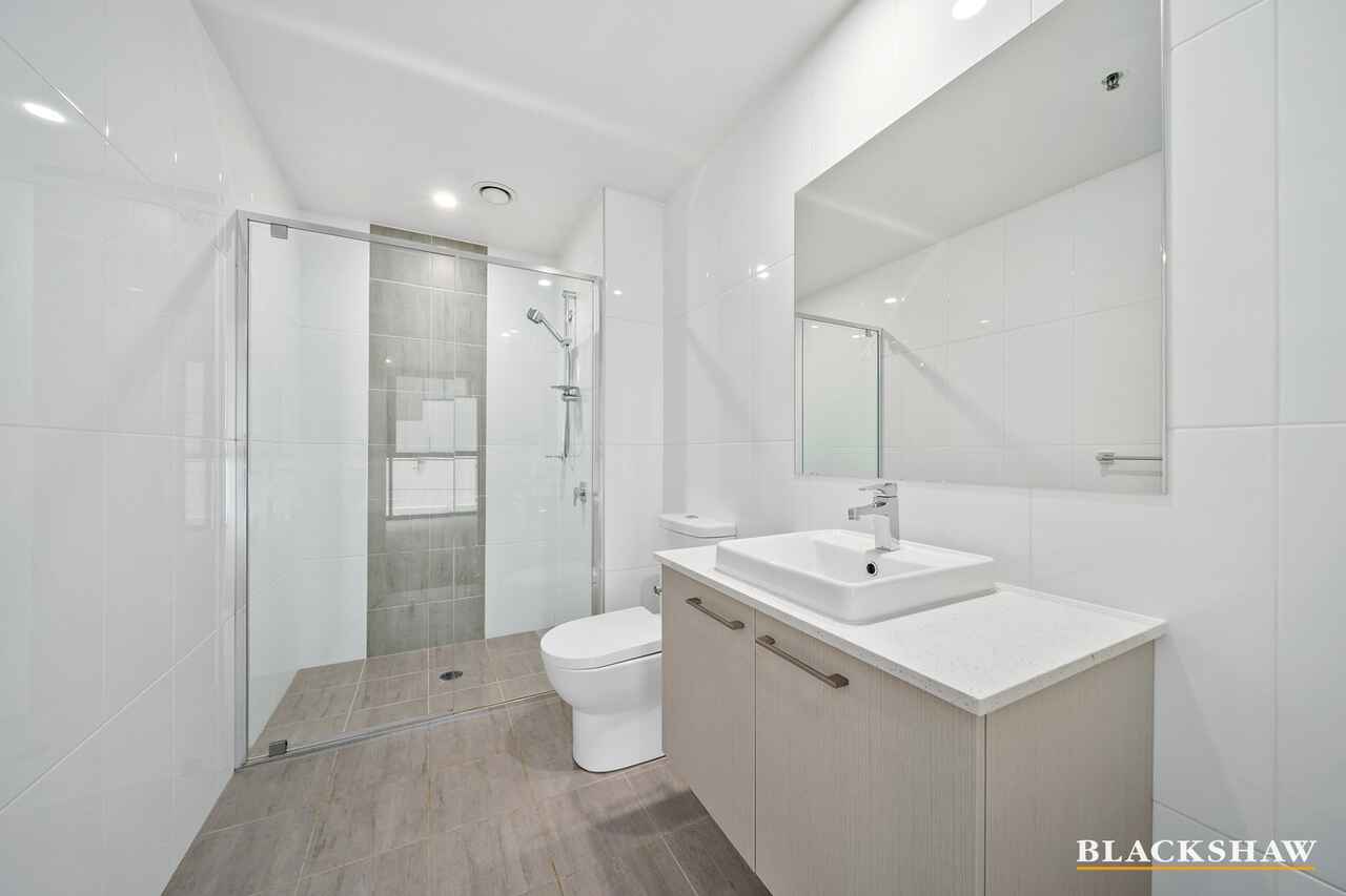 184/7 Irving Street Phillip