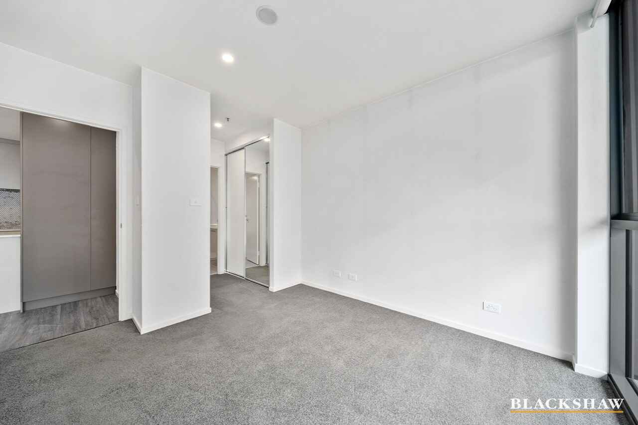 184/7 Irving Street Phillip