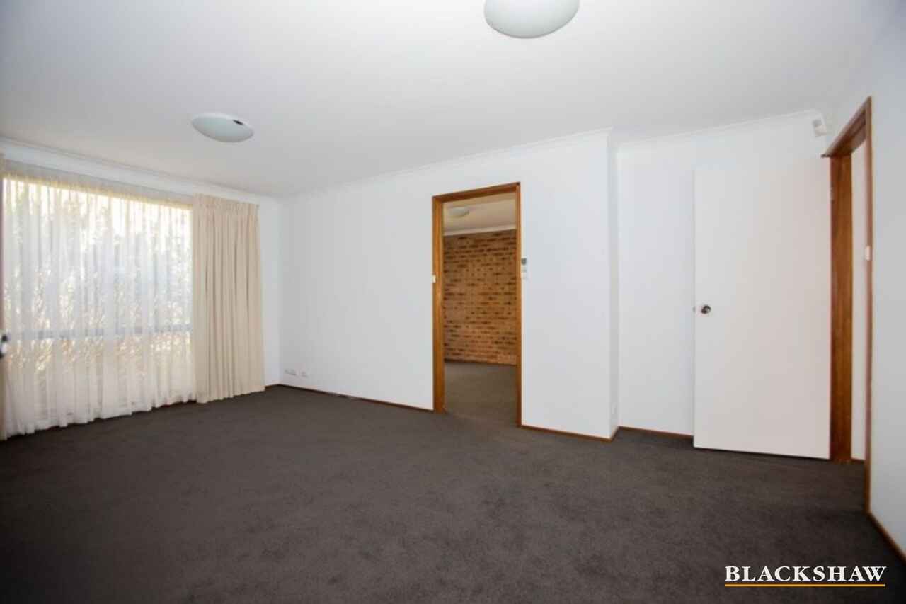50/21 Cossington Smith Crescent Lyneham